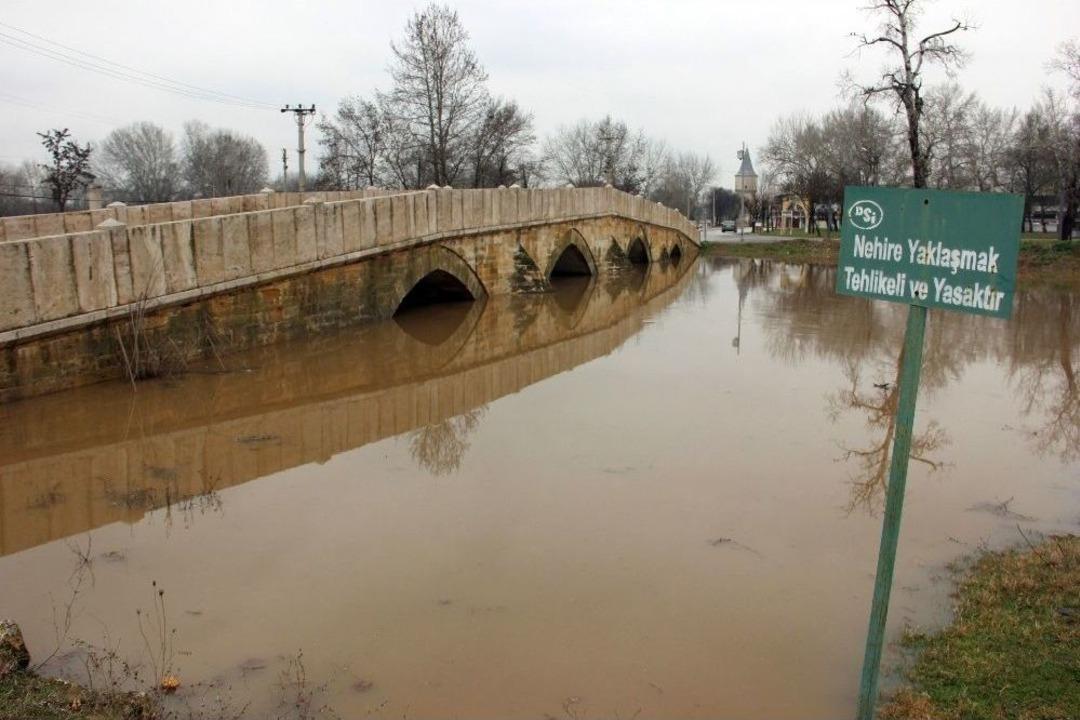 Tunca Nehri&rsquo;nde &lsquo;alarm&rsquo;
