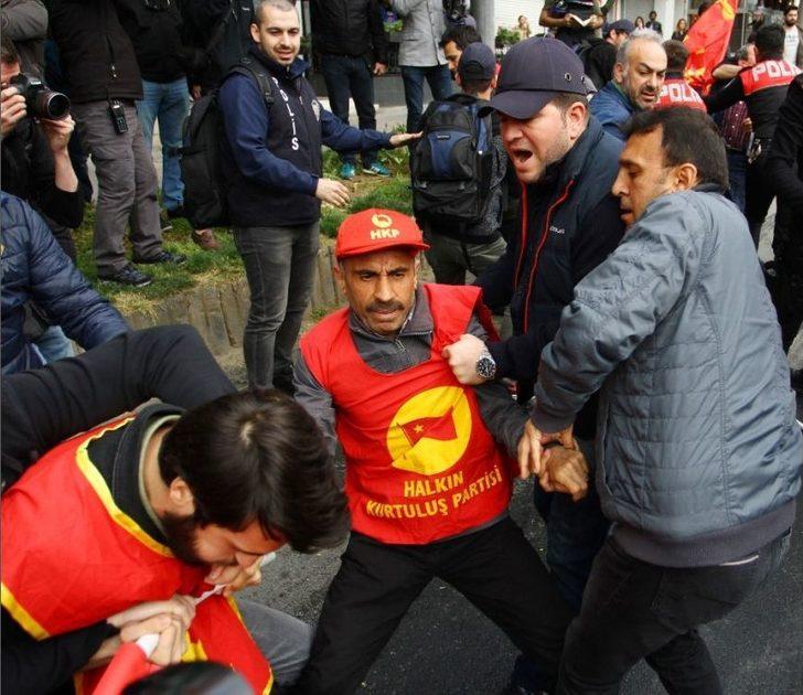 Beşiktaş’ta Polis, Taksim’e Yürümek İsteyen Göstericilere Müdahale Etti G2
