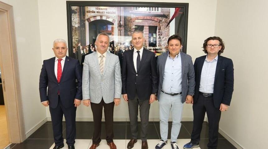 &Ouml;ğ&uuml;tl&uuml;&rsquo;den Başkan Altuğ&rsquo;a Ziyaret