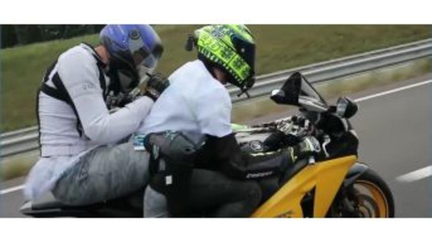 (&ouml;zel) Yavuz Sultan Selim K&ouml;pr&uuml;s&uuml;&rsquo;nde 200 Kilometre Hızda Tehlikeli Şov