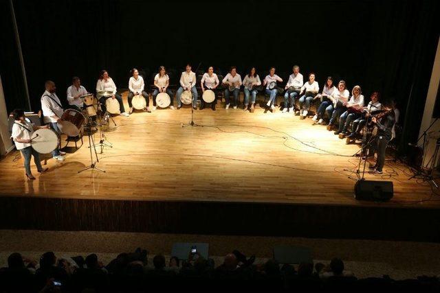 Yıl Sonu Gösterisinde Coşkulu Anlar Yaşandı