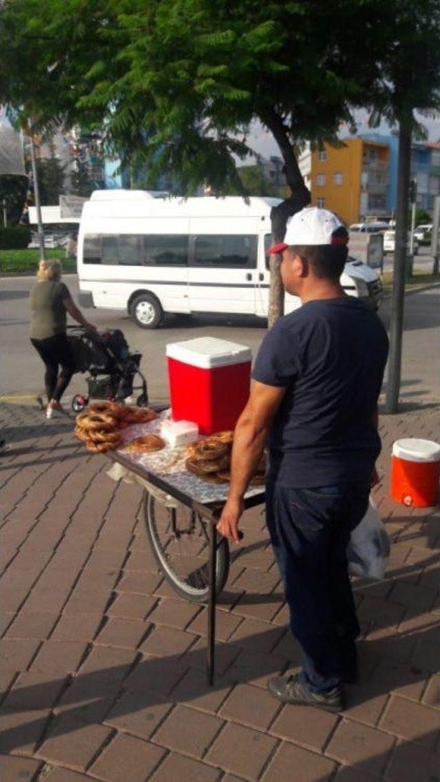 Polis Şüphelileri Yakalamak İçin Kılıktan Kılığa Giriyor