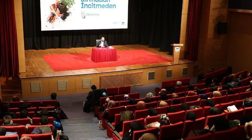 Yazar Taha Kılın&ccedil;: &ldquo;&ccedil;ocuklar S&ouml;ze Değil Davranışa Bakar&rdquo;