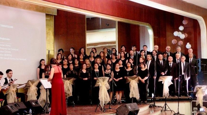 M&uuml;ziğin Ustaları Eserleriyle Konak&rsquo;ta Anıldı