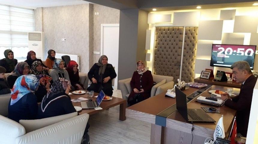 Ak Parti Yığılca Kadın Kollarından Başkan Yiğit&rsquo;e Ziyaret