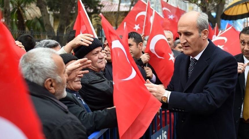 Dulkadiroğlu Belediyesi&rsquo;nden 12 Şubat&rsquo;ta 12 Bin T&uuml;rk Bayrağı