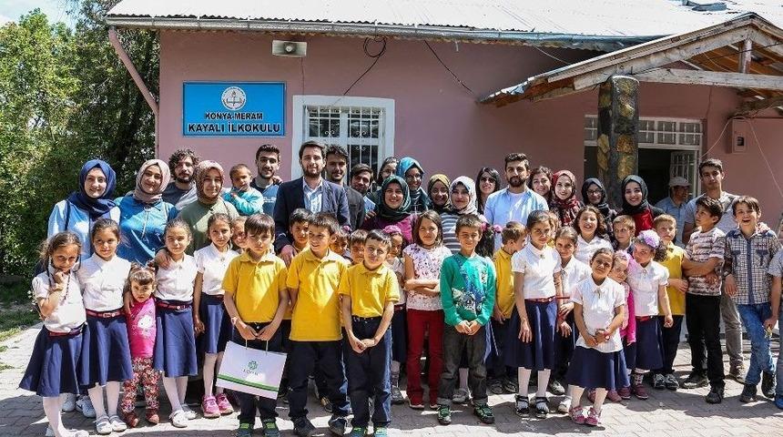 Meramlı Gen&ccedil;ler Kayalı&rsquo;da &Ccedil;ocuklarla Buluştu