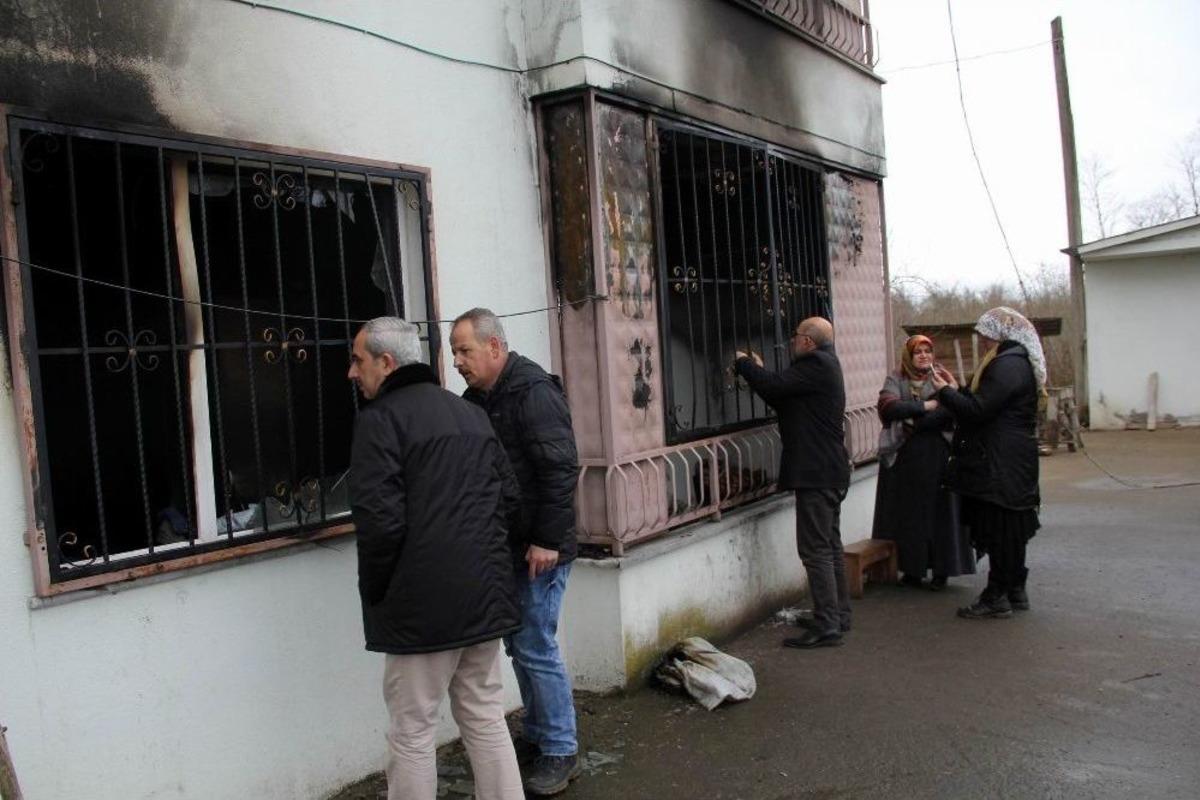 Anne Ve 2 Kızının &Ouml;ld&uuml;ğ&uuml; Yangın Elektrikli Battaniyeden &Ccedil;ıktı