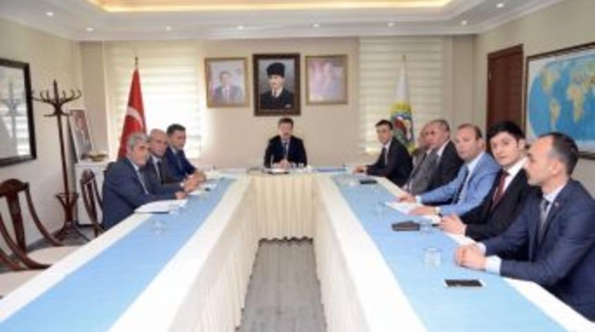 Okul İnşaatları Değerlendirme Toplantısı