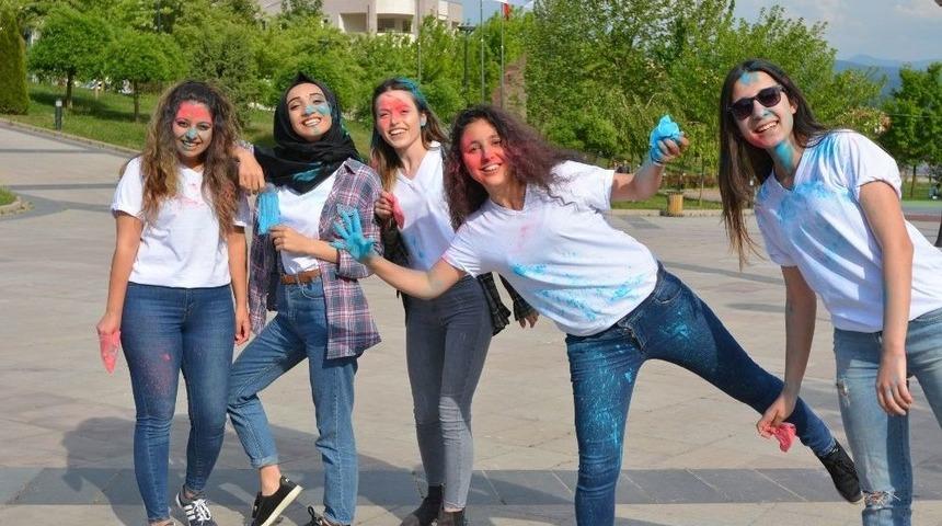 Düzce Üniversitesi Öğrencileri Otizme Dikkat Çekti