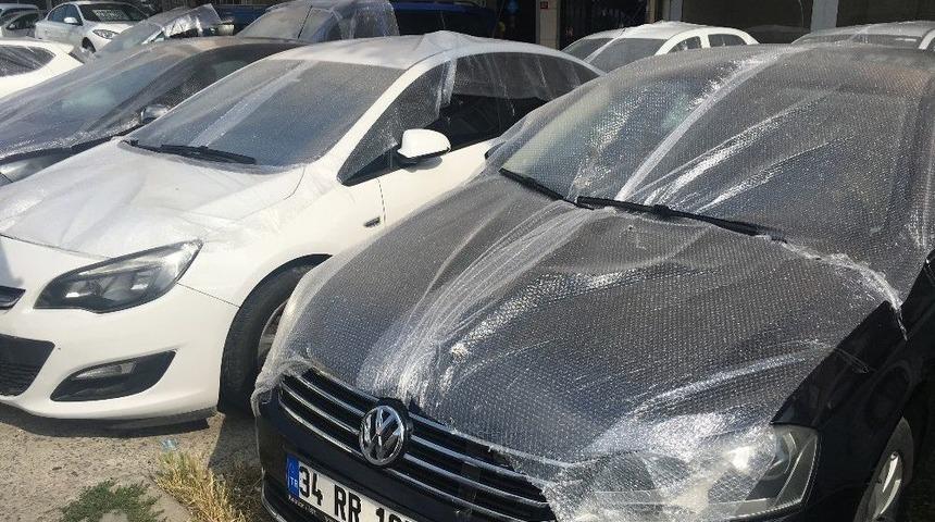 Avcılar&rsquo;da Doluya Karşı Battaniye Ve Kilimli &Ouml;nlem