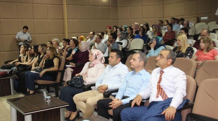 Elazığ&rsquo;da " Yenidoğan Canlandırma" Eğitimi