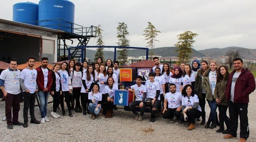 Gen&ccedil;lerden Sokaktaki Dostlara Yeni Evler