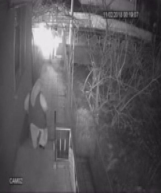 Her Gece Kundak&ccedil;ı Korkusuyla Yaşıyorlar 2