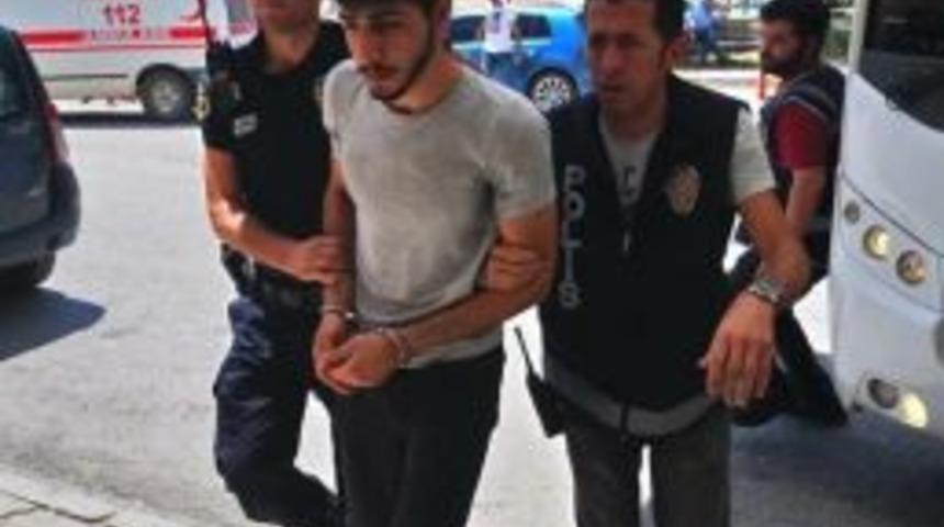 Polisi Darp Eden 5 Şahıs Yakalandı