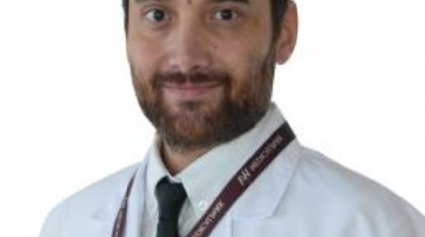 K&uuml;&ccedil;&uuml;ker: &ldquo;meme Toparlamada Tek &Ccedil;&ouml;z&uuml;m Ameliyat&rdquo;