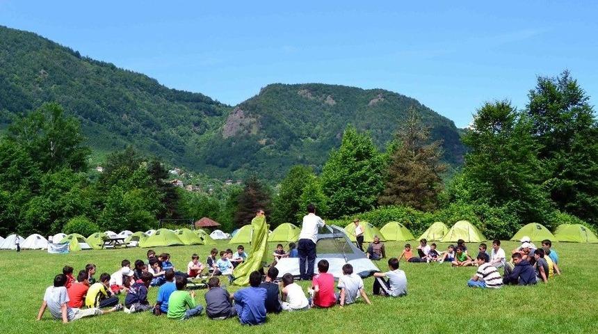 Bağcılarlı İzciler Bolu Aladağ&rsquo;daki Kamp Yerine Uğurlandı