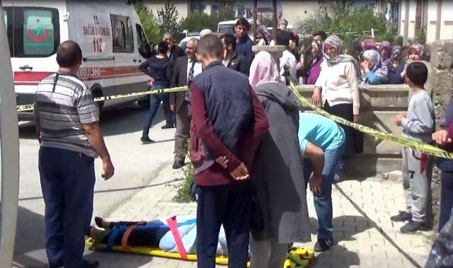 Erzincan’da Otomobil İle Halk Otobüsü Çarpıştı: 10 Yaralı