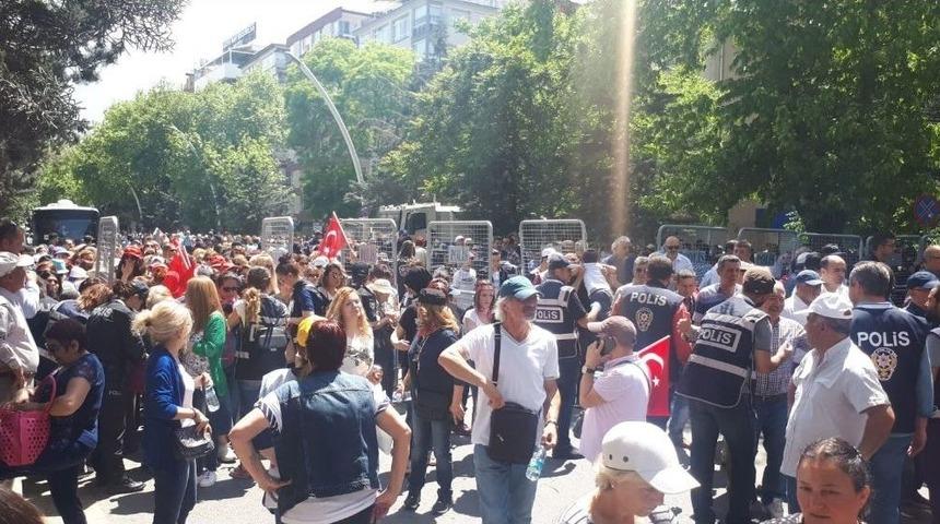 Başkent&rsquo;te 1 Mayıs Kutlamalarında Gerginlik