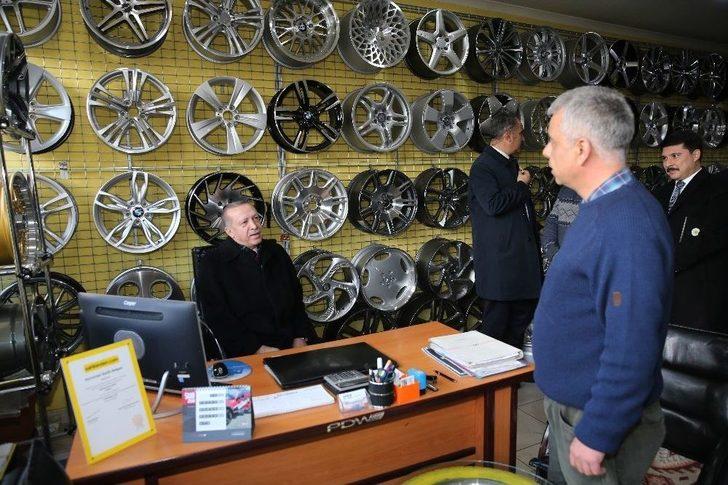 Cumhurbaşkanı Erdoğan’dan Esnafa Çat Kapı Ziyaret G1