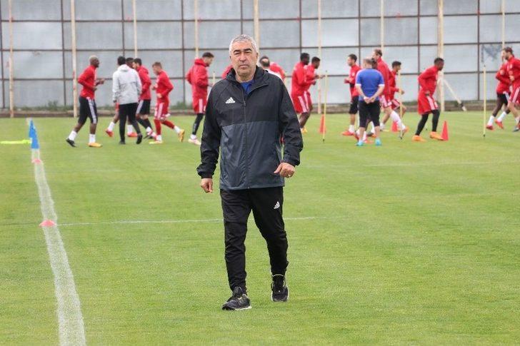 Sivasspor, Başakşehir Hazırlıklarına Başladı G1