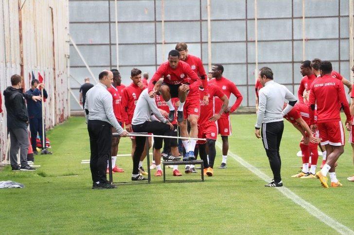 Sivasspor, Başakşehir Hazırlıklarına Başladı G3