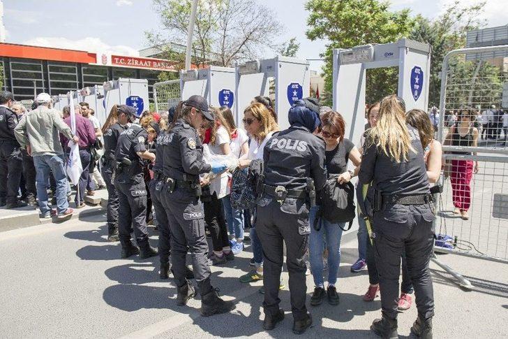 Başkent’te 1 Mayıs Kutlamaları İçin Yoğun Güvenlik Önlemleri Alındı G1