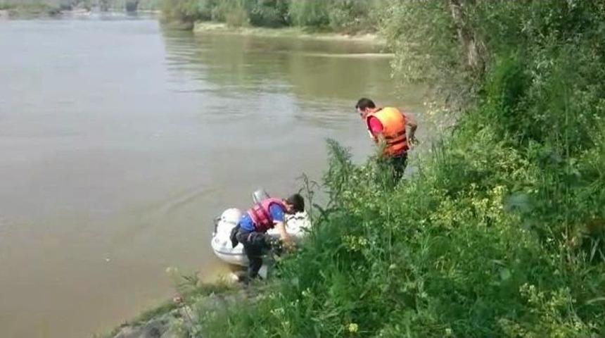 Sakarya Nehrine D&uuml;şt&uuml;ğ&uuml; İddia Edilen Şahıs İ&ccedil;in Arama &Ccedil;alışması Başlatıldı