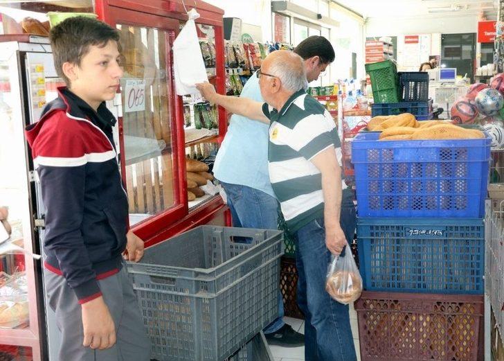 Ekmeği Şimdi De 65 Kuruşa Satıyor G4