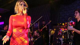 Seyirciye ilginç soru: Siz hiç sevişmediniz mi?