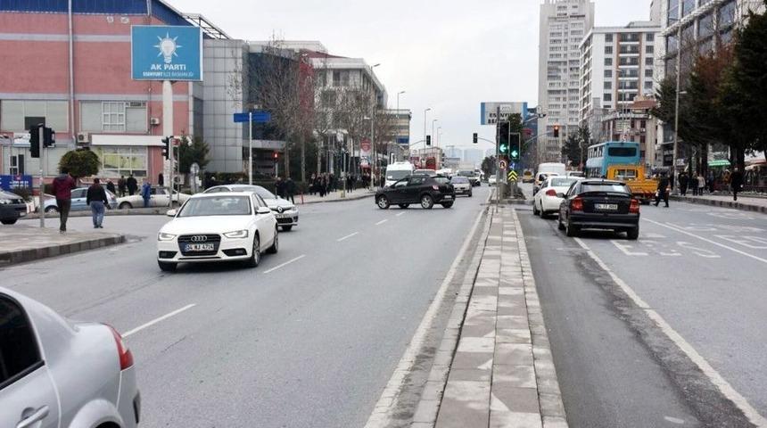 Esenyurt &rsquo;ta Yol D&uuml;zenlemesi İle Trafik Rahatladı