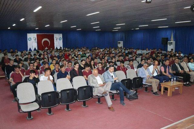 Niğde’de Öğrenciler Ve İş Dünyası Kariyer Günleri’nde Buluştu