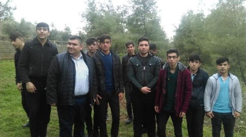 S&uuml;t Sağarken &Ouml;len Lise &Ouml;ğrencisi Dualarla Uğurlandı