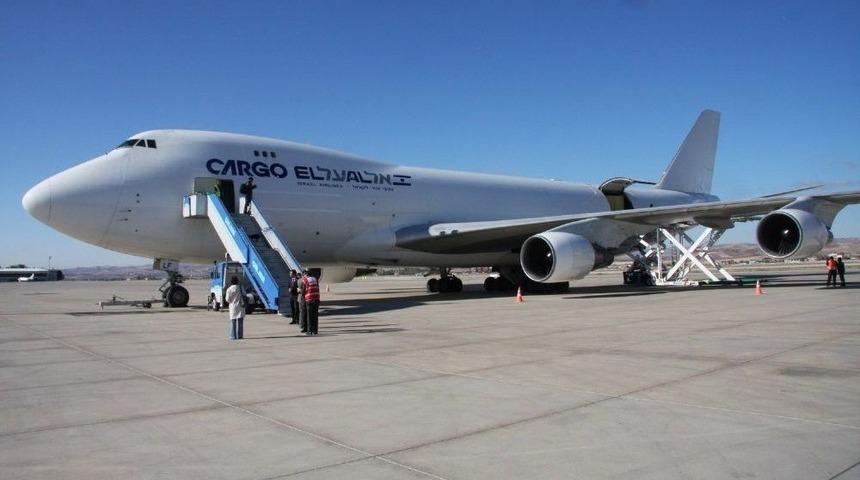 Fuar İ&ccedil;in Uşak&rsquo;tan U&ccedil;an Sanayicilere U&ccedil;ak Bileti Desteği