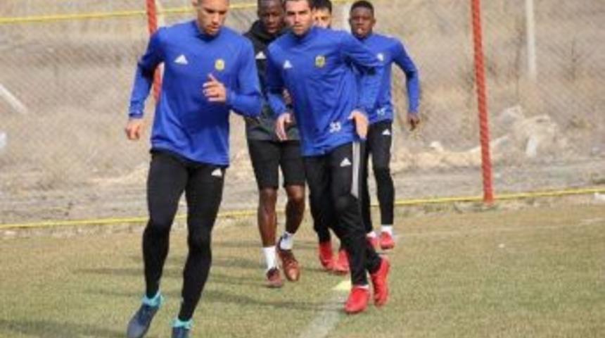 Evkur Yeni Malatyaspor&rsquo;da Brezilyalılara Forma Şansı Doğdu