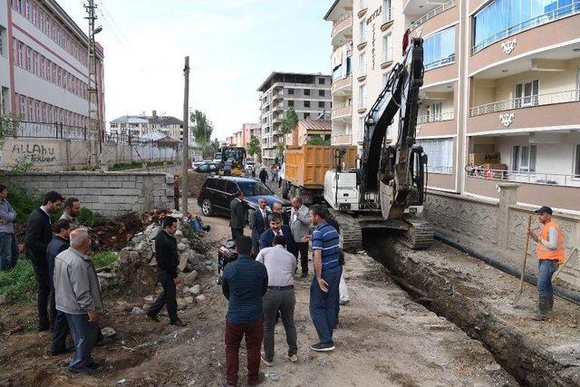 Muş Belediyesinden Yol Genişletme Çalışması