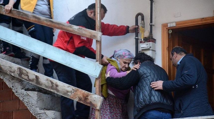 G&uuml;m&uuml;şhane&rsquo;de &Ccedil;atı Yangını