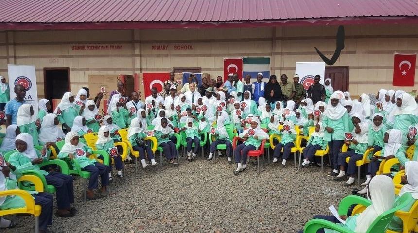 Tika Sierra Leone’de Yetimlerin Yanında