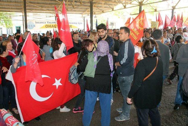 Hdp’li Vekil Chp’yi Eleştirdi, Chp’liler Alanı Terk Etti