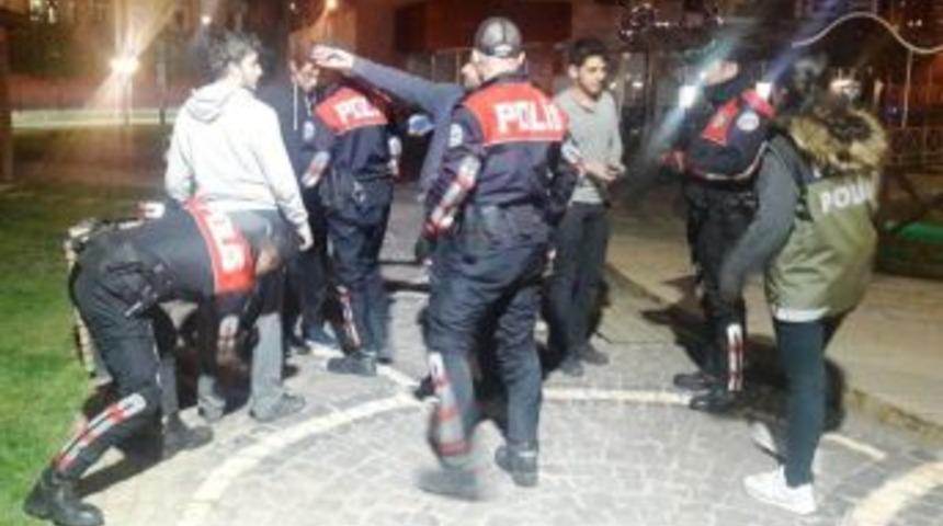 Kahramanmaraş&rsquo;ta Huzur Operasyonu: 8 G&ouml;zaltı