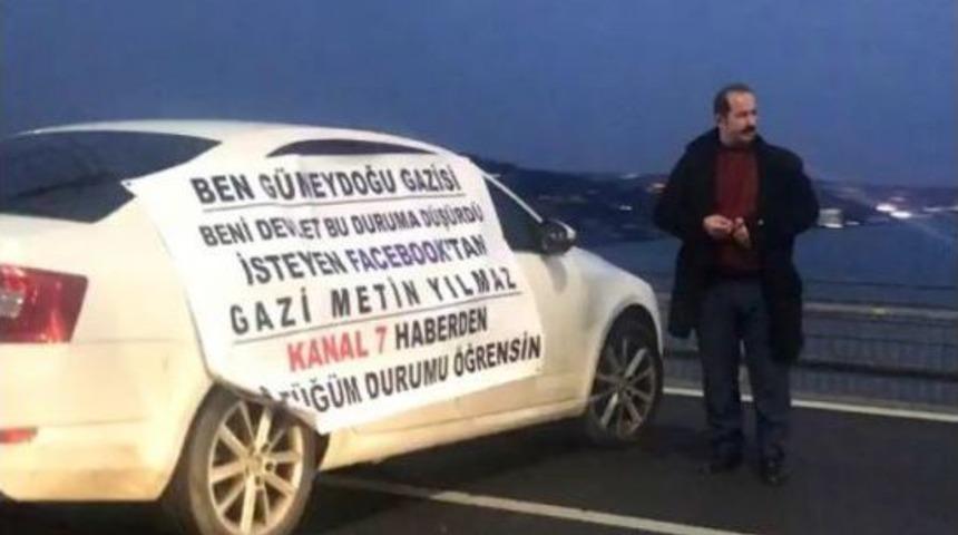 15 Temmuz Şehitler K&ouml;pr&uuml;s&uuml;&rsquo;nde Trafiği Durduran Eylem