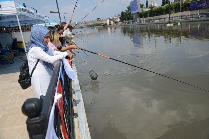 Balıkları Yakala, Sev, Bırak G1