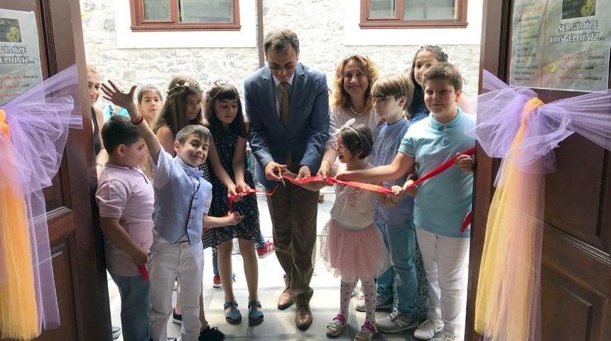 Minik Ressamların Sergisi Ulucanlar’da