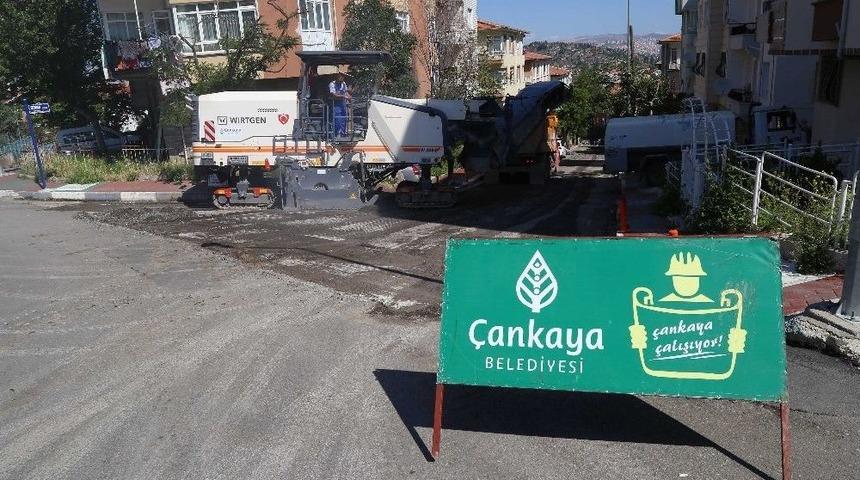 Çankaya’dan Cebeci’ye Acil Asfalt Ekibi