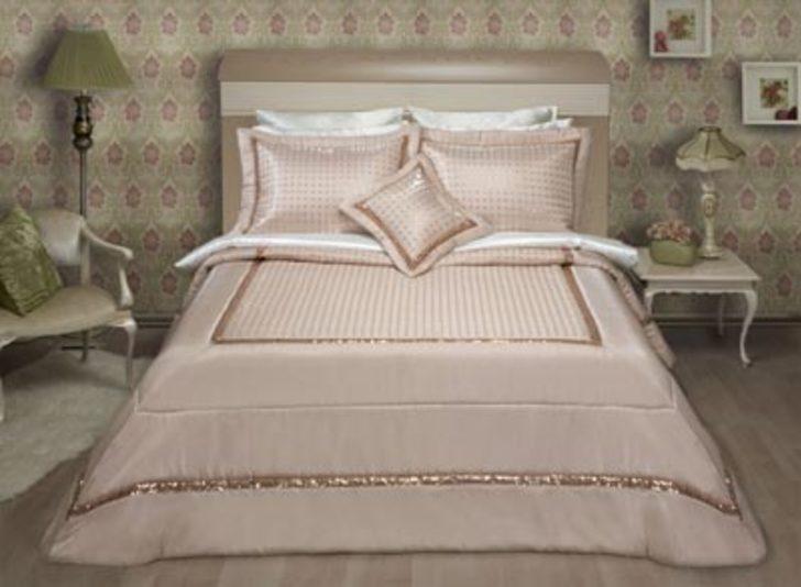 Aşkın Yatak Takımı