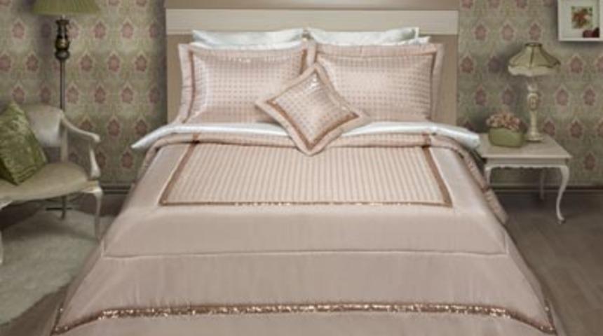 Aşkın Yatak Takımı