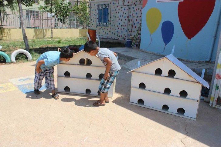 Anaokulu Müdüründen Örnek Davranış G4