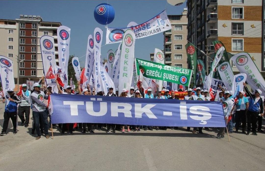 T&uuml;rk-iş 1 Mayıs&rsquo;ı Hatay&rsquo;da Kutladı