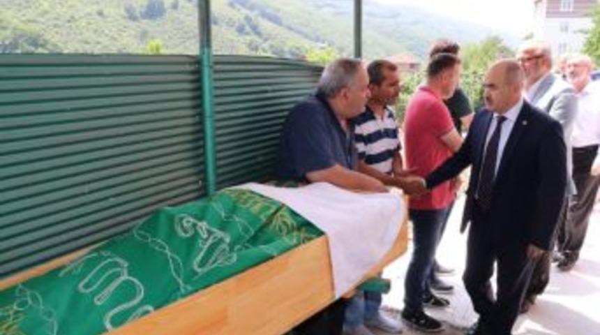 Vali Dağlı, G&uuml;zel&rsquo;in Cenazesine Katıldı