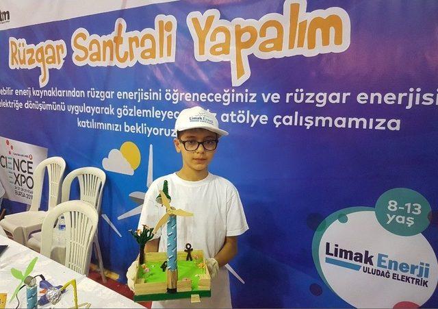 Çocuklar Kendi Yaptıkları Robotlarıyla, Yenilenebilir Enerjiyi Öğrendi